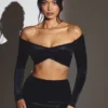 Adele Velvet Off-Shoulder Ruched Crop Top i Jet Black