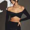 Adele Velvet Off-Shoulder Ruched Crop Top i Jet Black