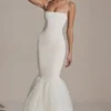 Adelpha Tulle Hem Fishtail Gown i elfenben