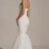 Adelpha Tulle Hem Fishtail Gown i elfenben
