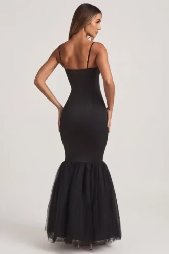 Adelpha Tulle Hem Fishtail Gown i svart