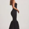Adelpha Tulle Hem Fishtail Gown i svart
