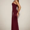 Aisra Satin Peekaboo Bandeau Draped Gown i vinrött