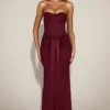 Aisra Satin Peekaboo Bandeau Draped Gown i vinrött
