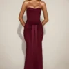 Aisra Satin Peekaboo Bandeau Draped Gown i vinrött