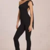 Alira Modal One-Shoulder Jumpsuit i svart