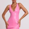 Allani Vinyl Plunge Neck Bodycon Miniklänning i rosa