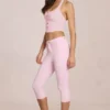 Anessa midjehög caprijeans i blommig rosa