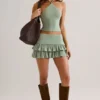 Azaria Modal Ruffle Mid-Rise Mini Skort i salviagrön