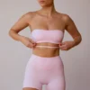 Bandeau-bh med korsade ryggband i mjukt rosa