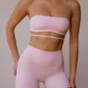 Bandeau-bh med korsade ryggband i mjukt rosa
