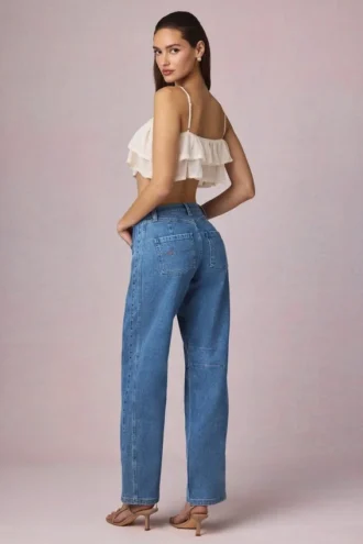 Bobbi Mid-Rise Barrel-Leg Jeans i mellblå tvätt