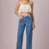 Bobbi Mid-Rise Barrel-Leg Jeans i mellblå tvätt