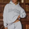 Broderad oversized-hoodie i gråmelerad