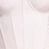 Cassandra vinylkorsett-crop-top med bygel i vitt