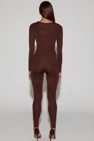 Cassie-leggings i chokladbrunt med dekorationer och hög midja