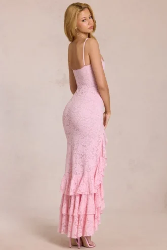 Celira Lace Ruffle Maxi Klänning i Blossom Pink