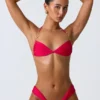 Clearwater Bikini-toppar med rynkad halterneck och dekorationer i hallonrosa