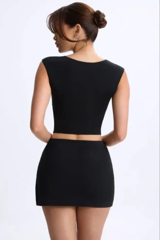 Cora Modal Ruched Cap-Sleeve Top i svart