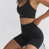 Define Luxe högmidjade biker shorts i svart