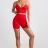 Define Luxe högmidjade minishorts i rött