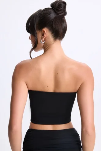 Edie Modal Twist-Front Bandeau Top i svart