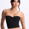 Edie Modal Twist-Front Bandeau Top i svart