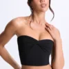 Edie Modal Twist-Front Bandeau Top i svart