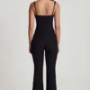 Elanie jumpsuit med rund halsringning och utsvängda ben i svart