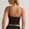 Elma Modal V-ringad rynkad camisole-toppar i svart