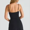 Emmy Modal Sweetheart-Neck A-Line Miniklänning i svart
