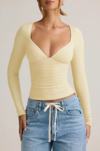 Emry Modal Ruched Long-Sleeve Top i Buttercream Yellow