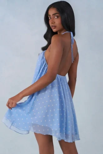 Evania halterneck babydoll-miniklänning i blått prickmönster
