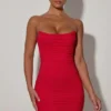 Femi rynkad rygglös bodycon-miniklänning i rött