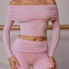 Genomskinlig off-shoulder-top med långa ärmar i mjukrosa
