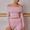 Genomskinlig off-shoulder-top med långa ärmar i mjukrosa