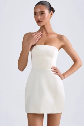 Haisley Bandeau Structured Tulip Miniklänning i elfenben