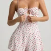 Helaia rynkad rygglös Playsuit i körsbärsmönster