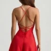 Helaia rynkad rygglös Playsuit i scharlakansrött