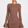 Helena ribbad modal långärmad draperad miniklänning i mocha