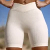 Högmidjade FlexiRib-bikeshorts i ivory
