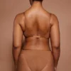 Intimates mjuk mesh-triangel-BH i ett lager i färgen Almond