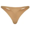 Intimates sömlös stickad string i karamell