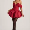 Jessamy Off-Shoulder Layered Bubble Hem Corset Miniklänning i True Red