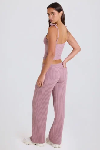 Joggingbyxor i ribbad stickning med vida ben i mauve