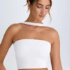 Khai bandeau-top med chokerdetalj i vitt