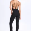 Kiki Modal Plunge Open-Back Flared Jumpsuit i svart
