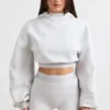 Kort hoodie i stretchig bomullsfleece i gråmelerat