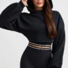 Kort hoodie i stretchig bomullsfleece i svart