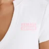 Kort T-shirt i stretchig bomullsjersey med grafiskt tryck i vitt